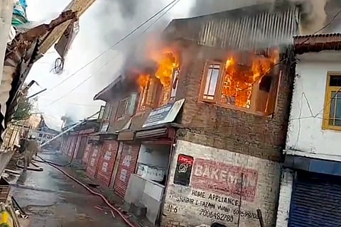 Fire at shops in J&K's Kupwara